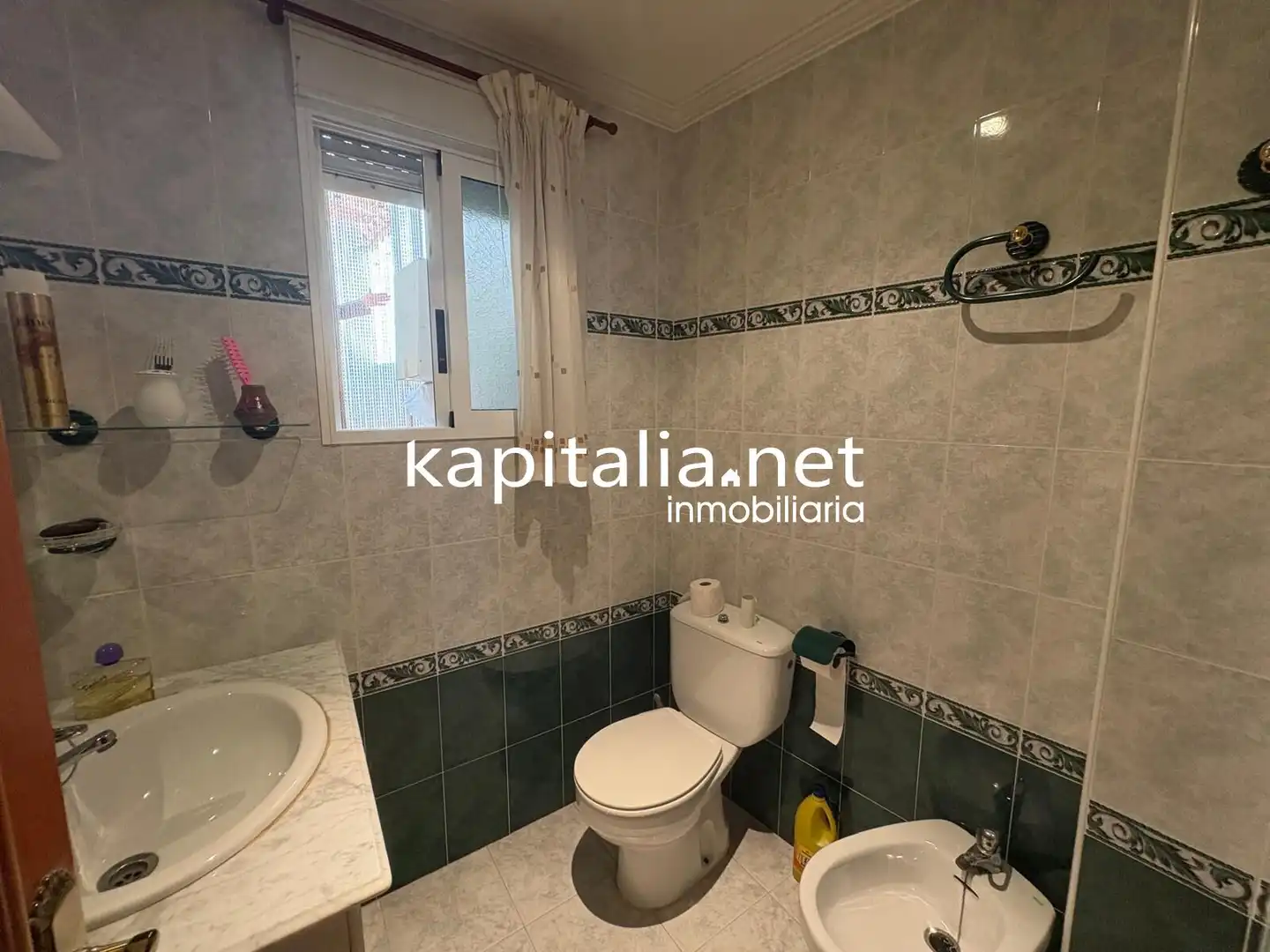 Habitación de Dúplex en venta en Enguera con Balcón