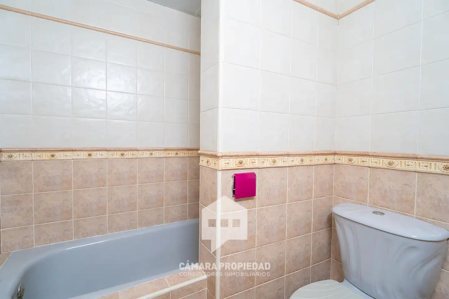 Bany de Pis en venda en Huelva amb Terrassa, Traster i Moblat