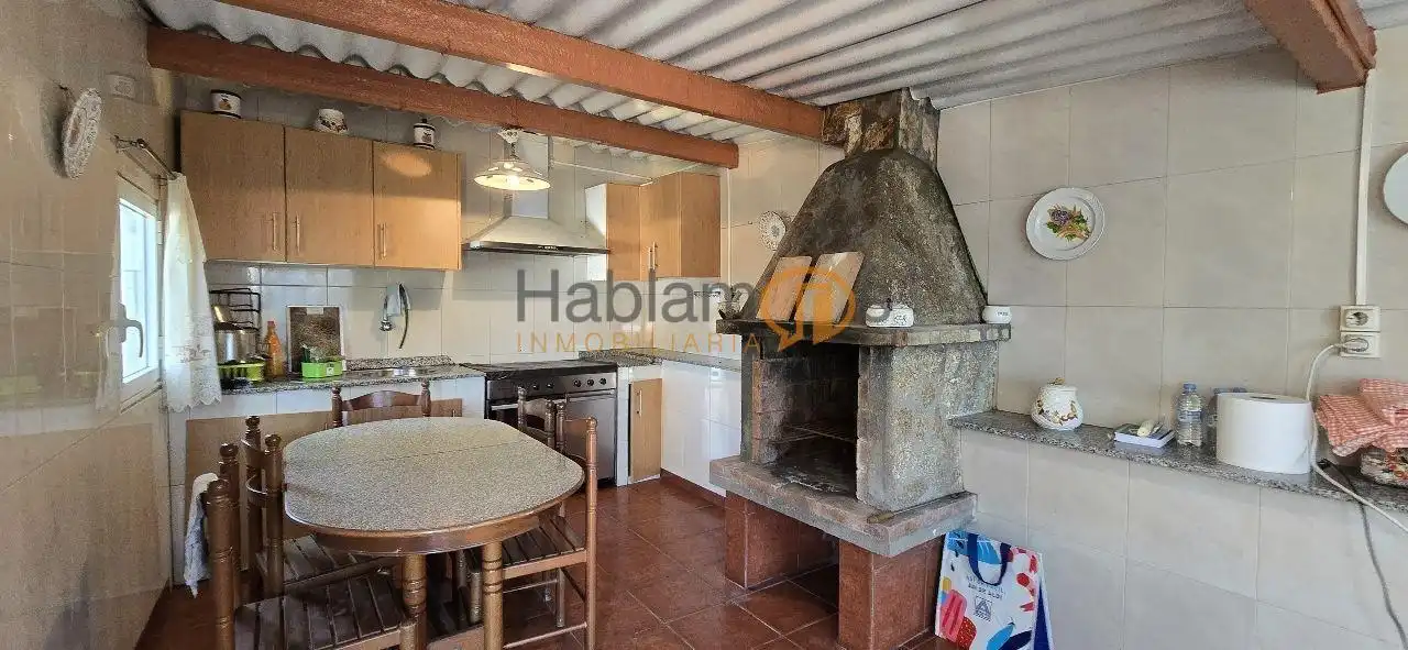 Cocina de Casa o chalet en venta en Vilagarcía de Arousa con Calefacción, Jardín privado y Terraza