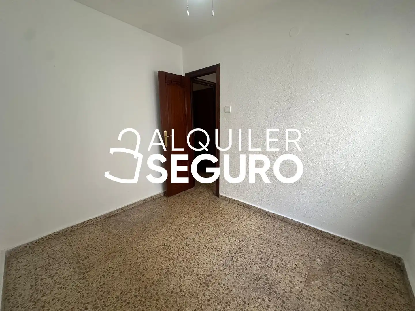 Pis de lloguer a Santos Justo y Pastor, L'Amistat