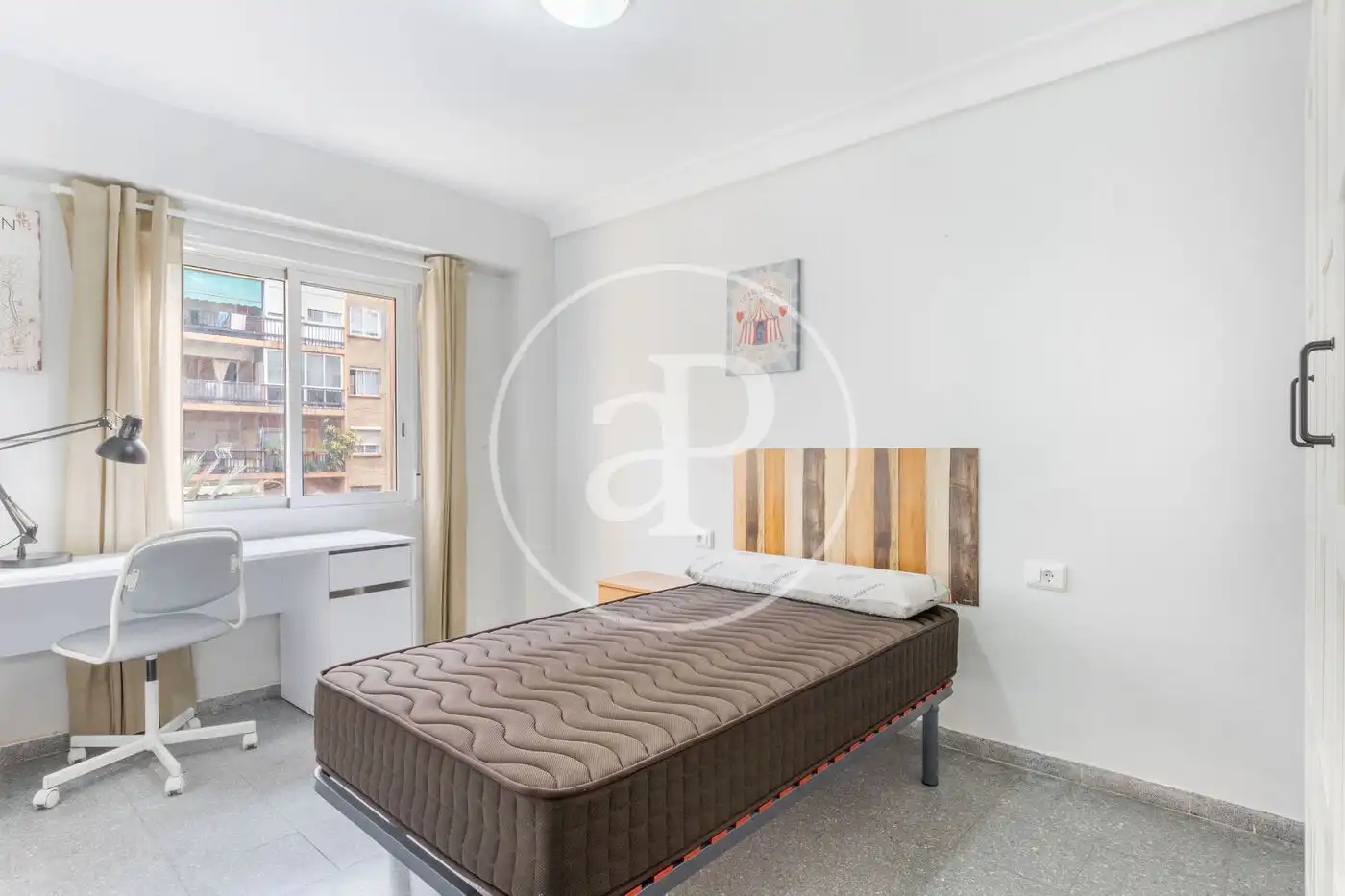 Habitación de Piso de alquiler en Valencia con Aire acondicionado, Calefacción y Terraza