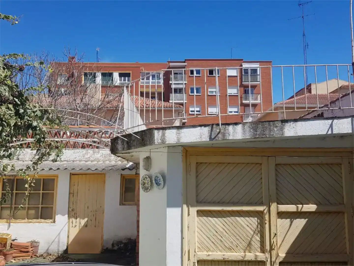 Vista exterior de Pis en venda en El Carmen - Casas del Hogar