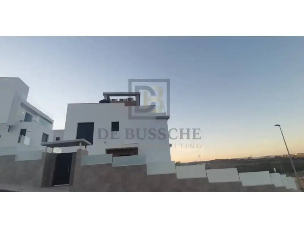 House with terrace for sale in Calle Juan Marse-Cmor, imagen 4