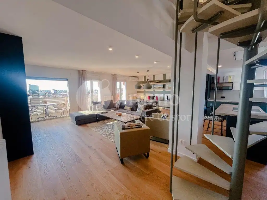 Sala de estar de Dúplex de alquiler en Mollerussa con Aire acondicionado, Calefacción y Parquet