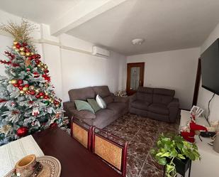 Living room of Flat for sale in Fuenlabrada  with Air Conditioner, Heating and Storage room