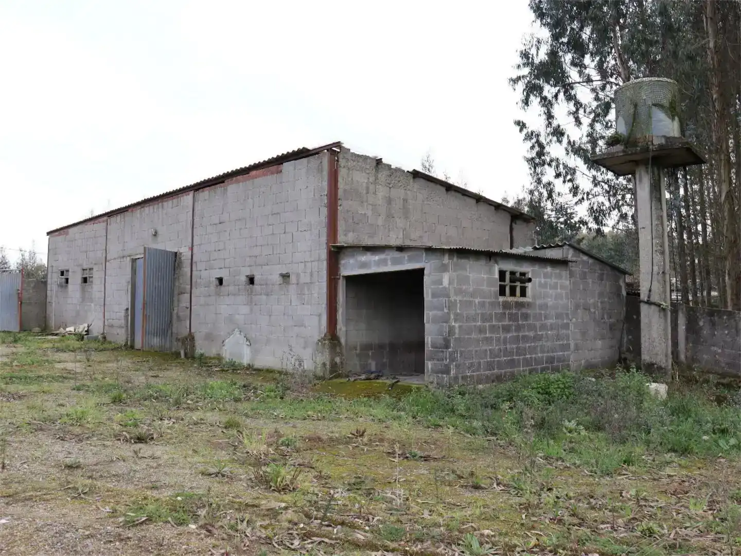 Exterior view of Industrial buildings for sale in Abegondo