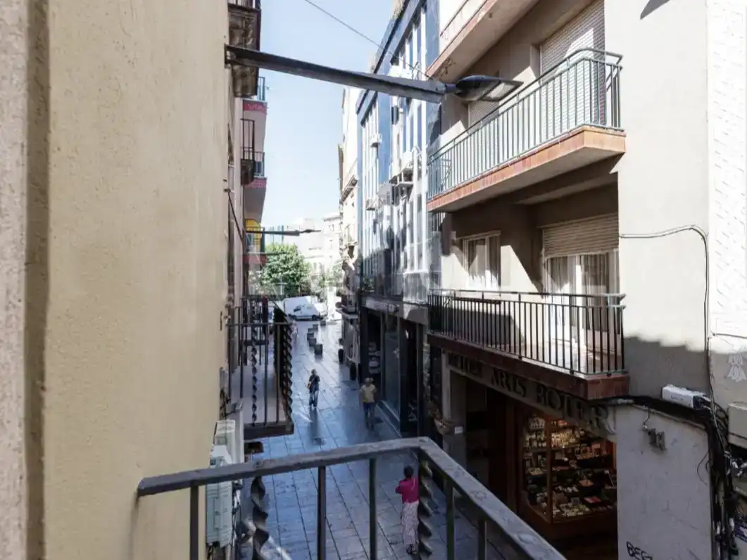 Vista exterior de Dúplex de alquiler en Mataró con Aire acondicionado, Parquet y Balcón