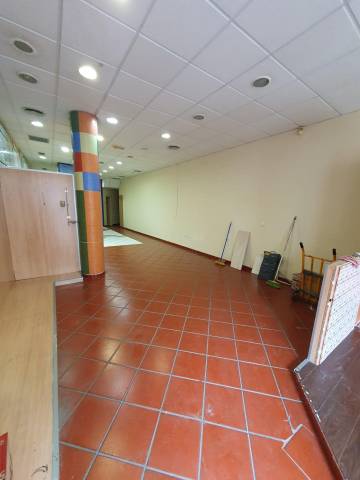 Local comercial en Alquiler en Triana Oeste