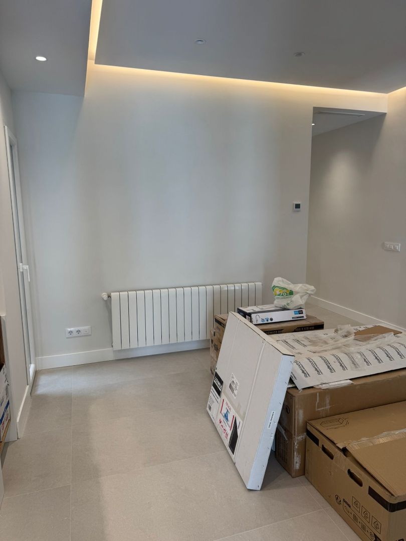 Flat to rent in  Madrid Capital  with Air Conditioner, Heating and Furnished