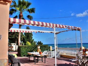 Villa avec jardin à vendre à Benajarafe