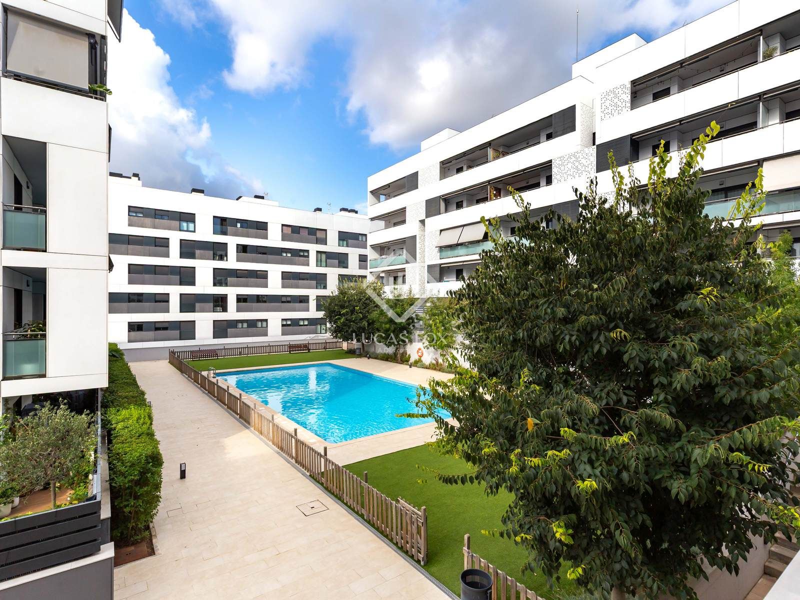 Exterior view of Flat for sale in Sant Feliu de Llobregat  with Air Conditioner, Heating and Terrace