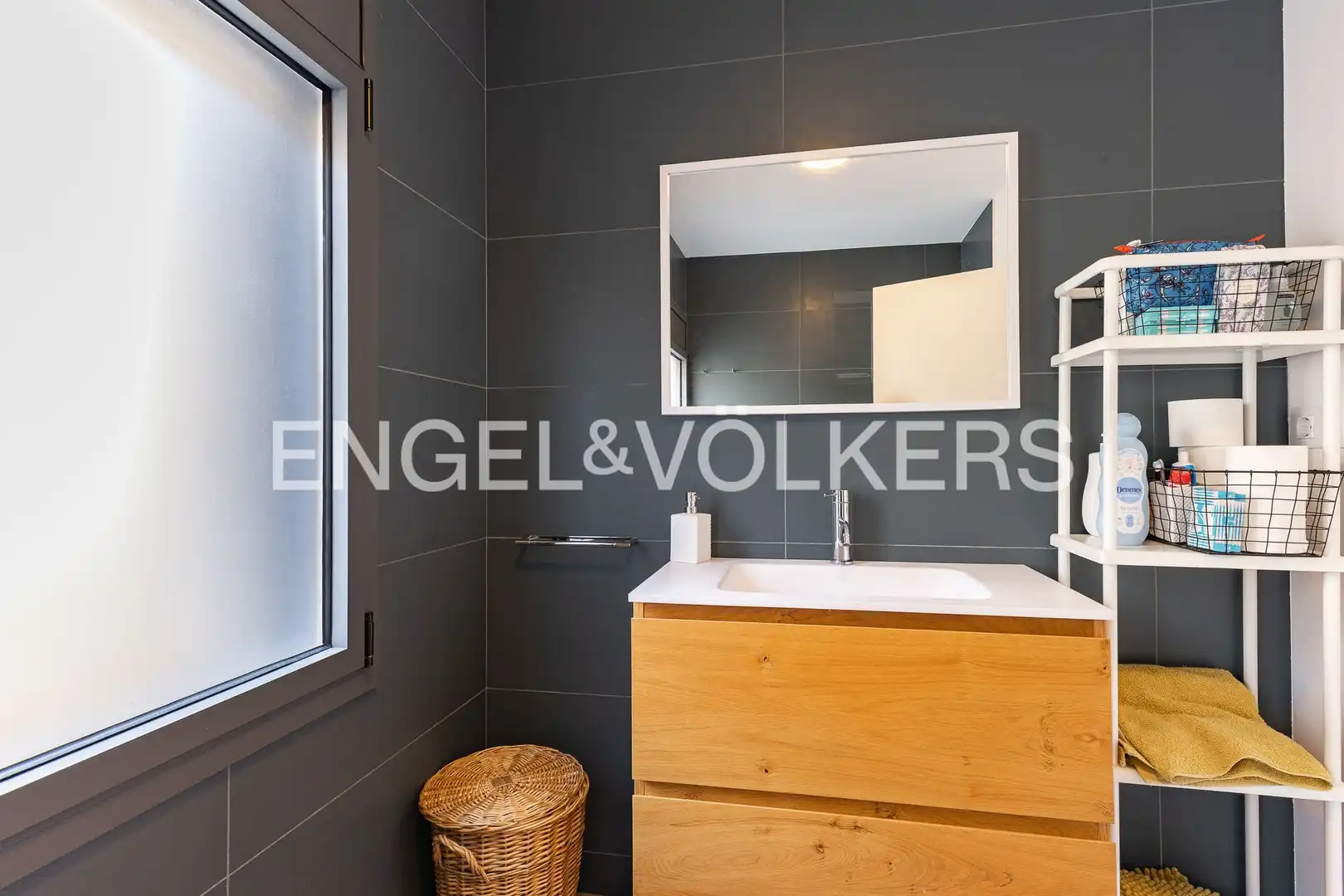 Badezimmer von Wohnungen zum Verkauf in Badalona mit Klimaanlage, Heizung und Terrasse