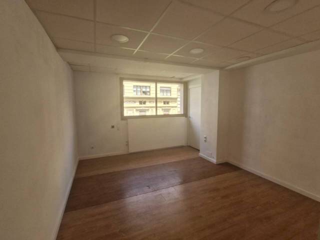 Oficina en Alquiler en Colon en El Pla del Remei