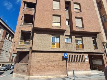 Pis amb ascensor en venda a Ramon Berenguer IV 35