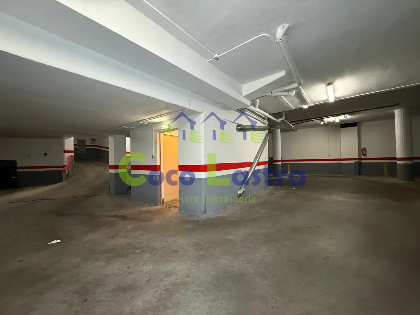 Einzelparkplatz mit Aufzug zum Verkauf in Calle Reina, imagen 8