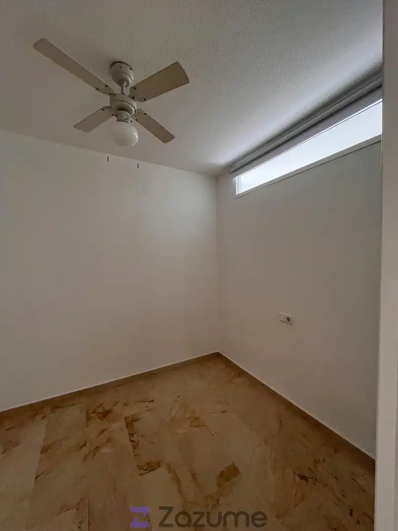 Flat for rent in Granada  with Air Conditioner, Heating and Washing machine