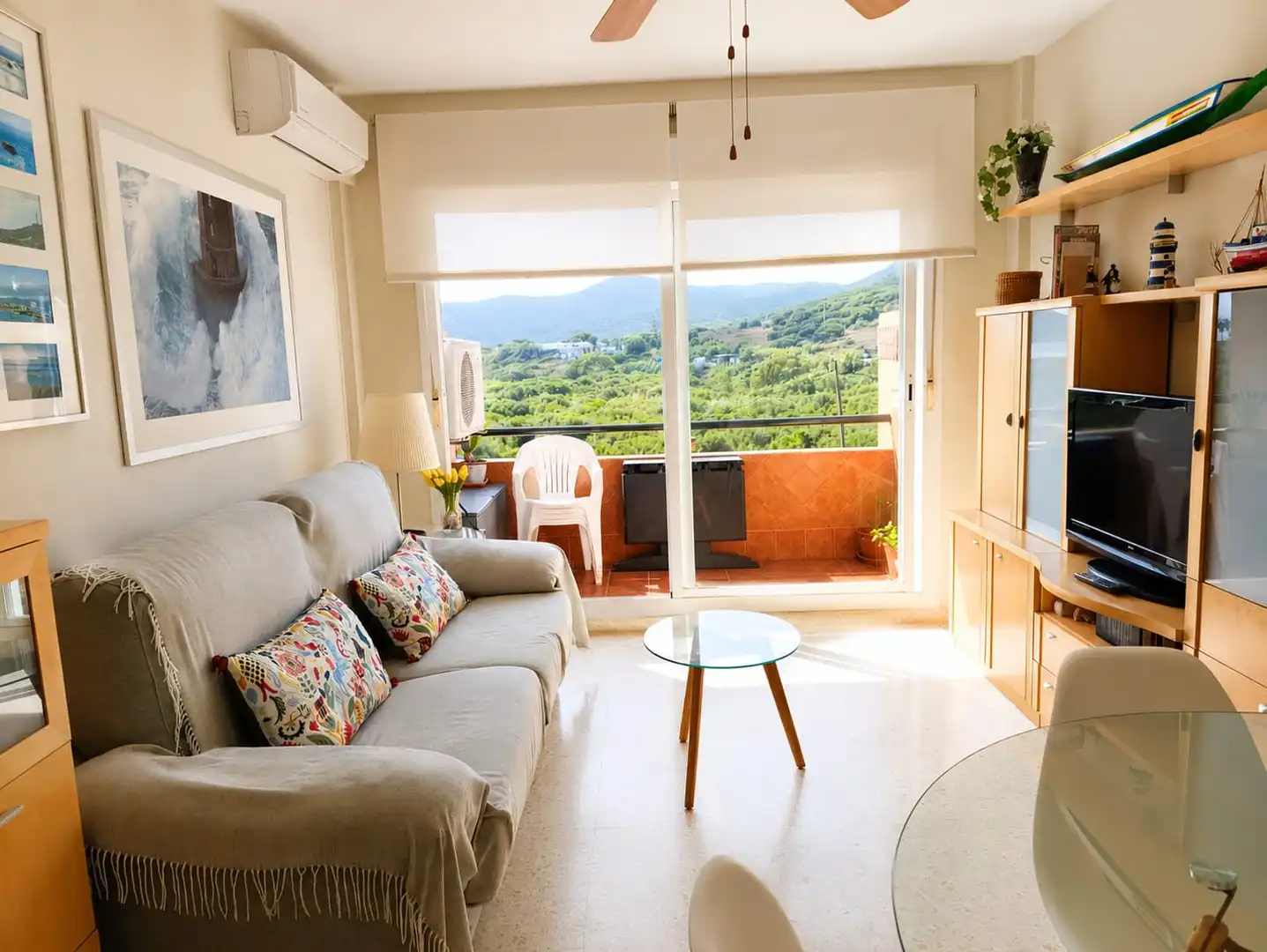 Sala de estar de Apartamento de alquiler en Algeciras con Aire acondicionado, Terraza y Amueblado
