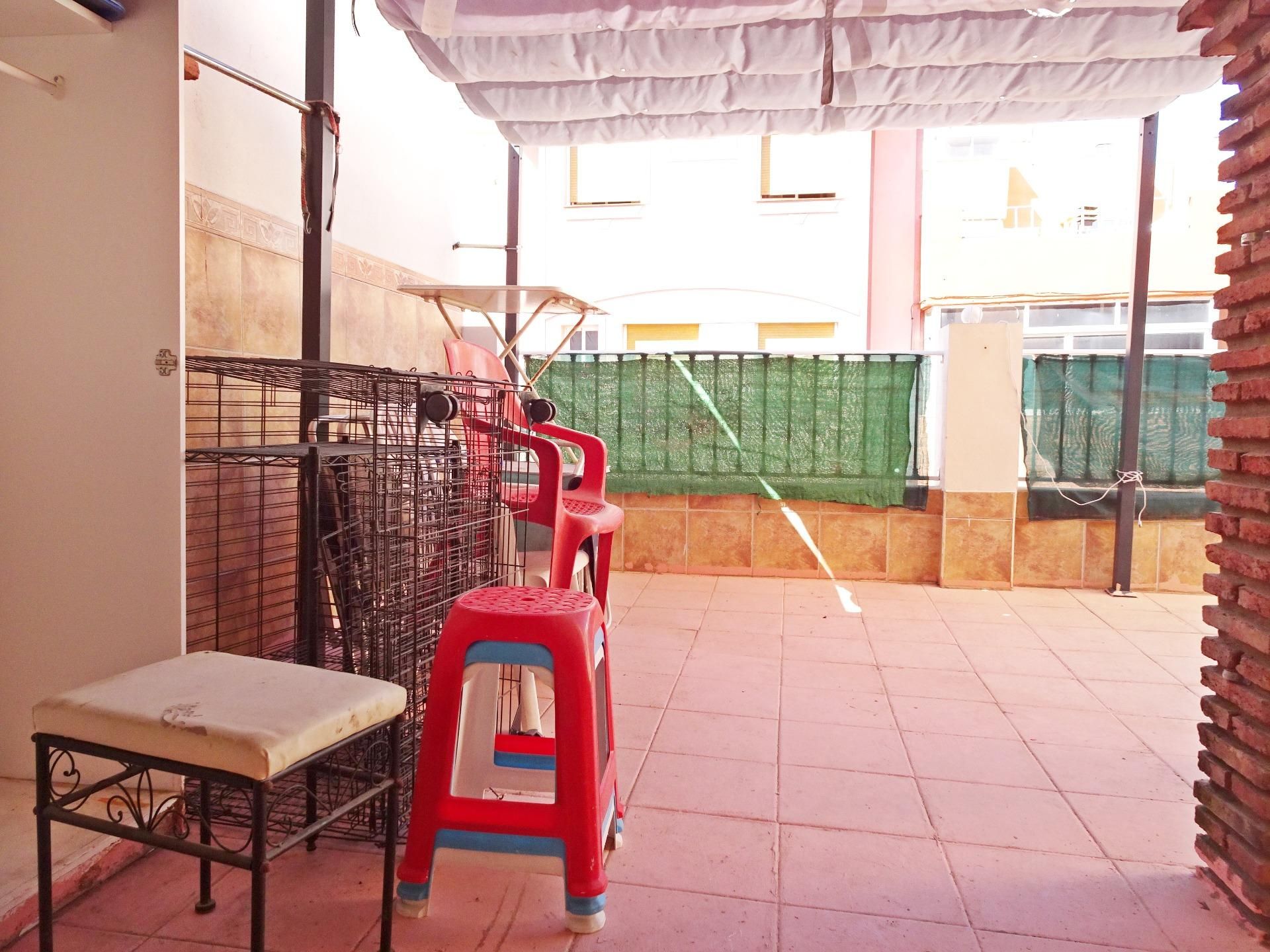Exterior view of Single-family semi-detached for sale in Málaga Capital  with Air Conditioner, Terrace and Balcony