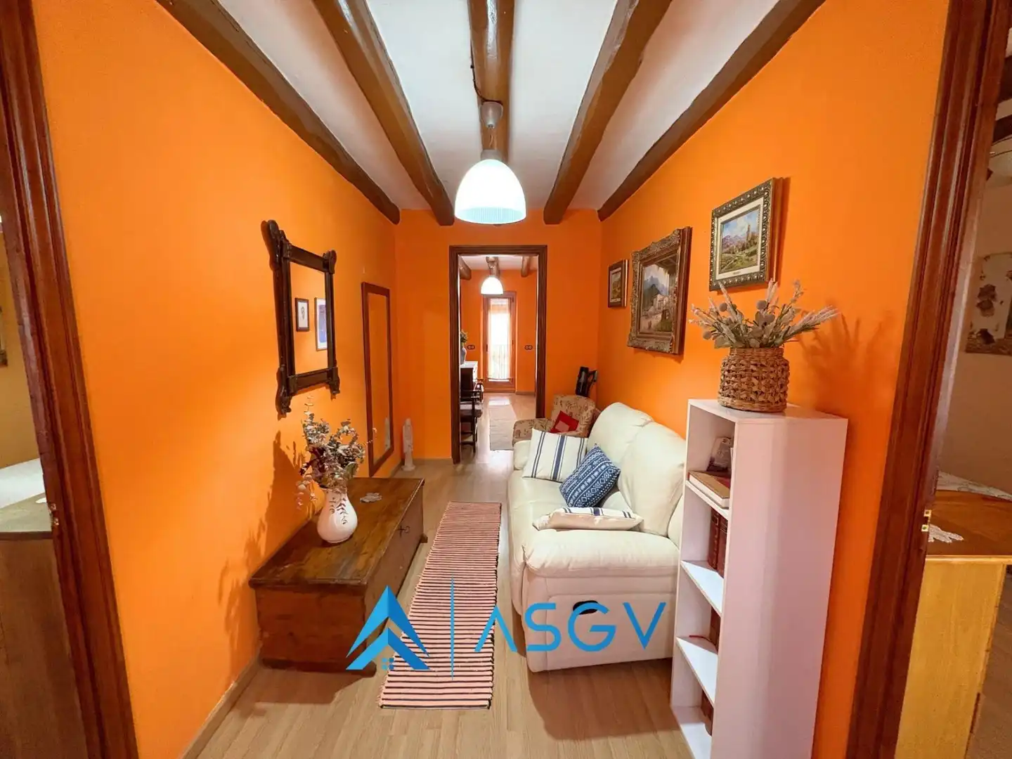 Sala de estar de Casa o chalet en venta en Torrelavit con Calefacción, Terraza y Balcón