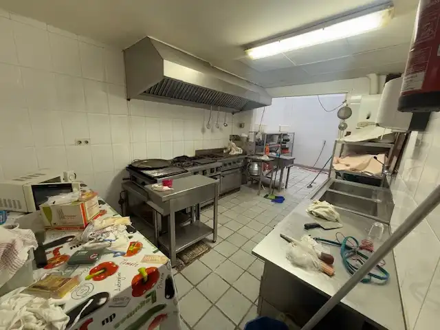 Küche von Geschaftsraum zum Verkauf in Valdemorillo mit Terrasse