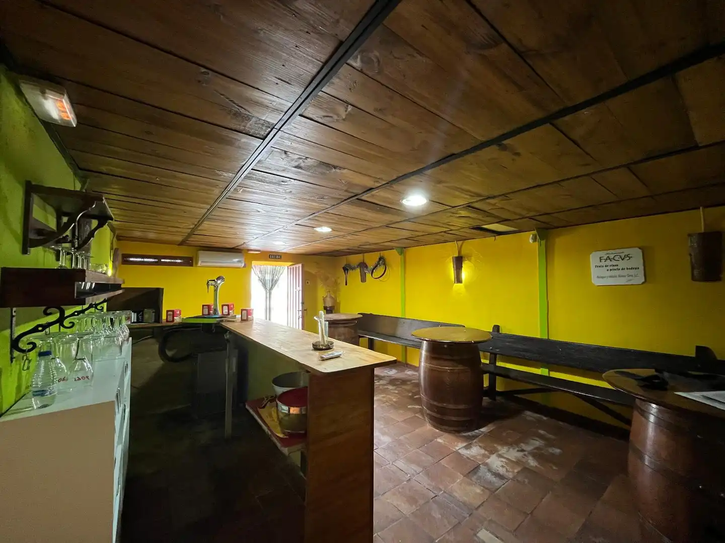 Local en venta en Santibáñez de Valcorba con Amueblado