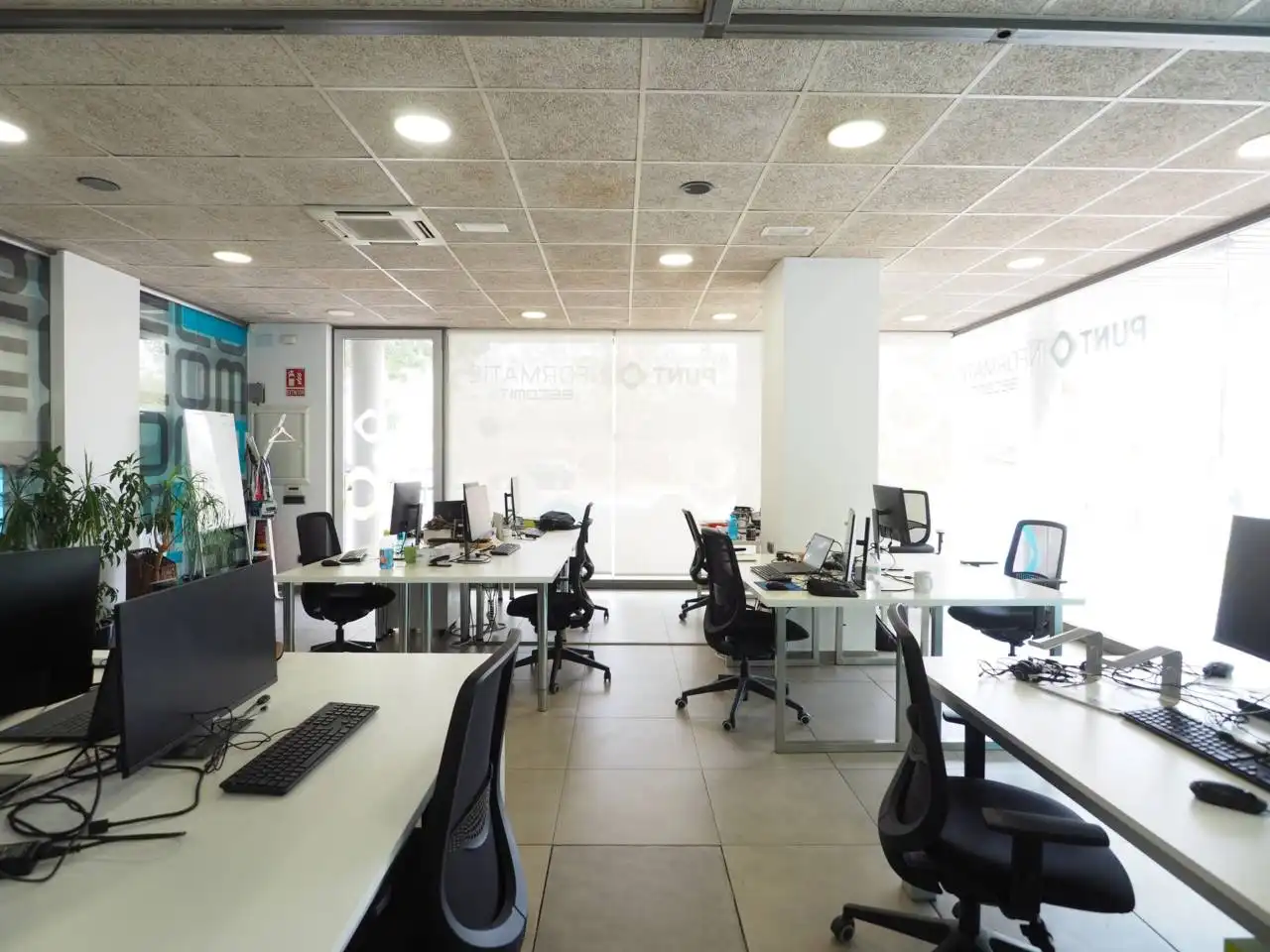 Business premises for sale in Avenida Marie Curie, imagen 2