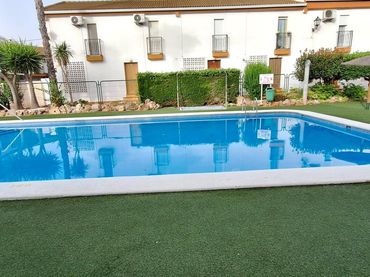 Bungalow con piscina in vendita a Rincón de Loix