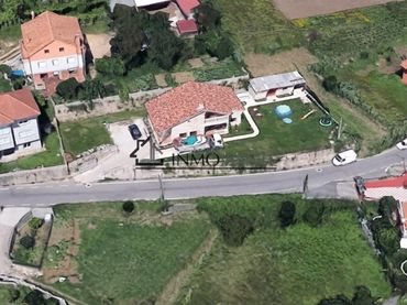 Casa con jardín en venta en PIO - CABEIRO