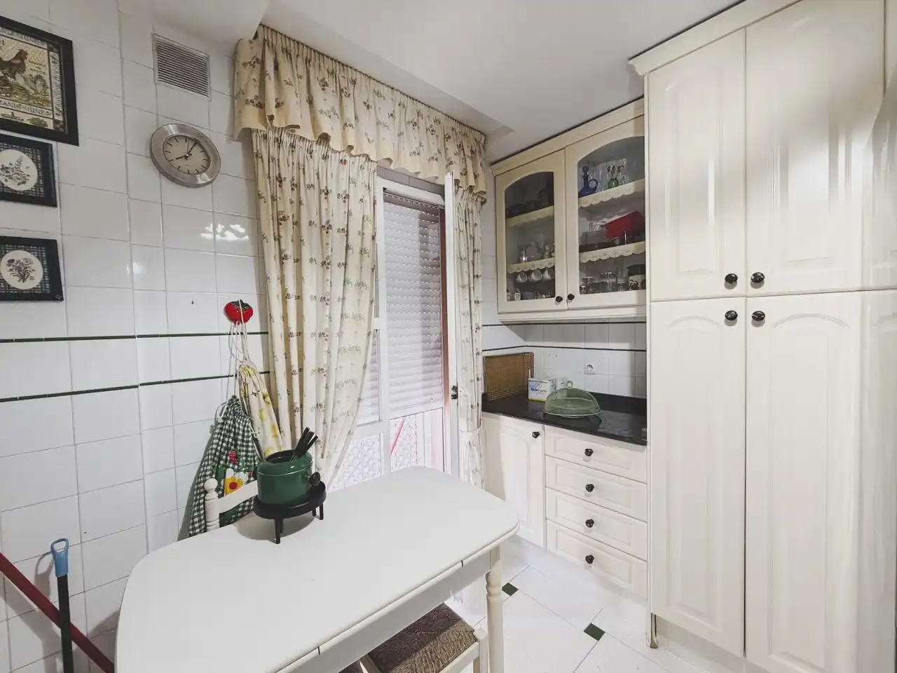Cocina de Casa o chalet en venta en Cádiz con Aire acondicionado y Terraza