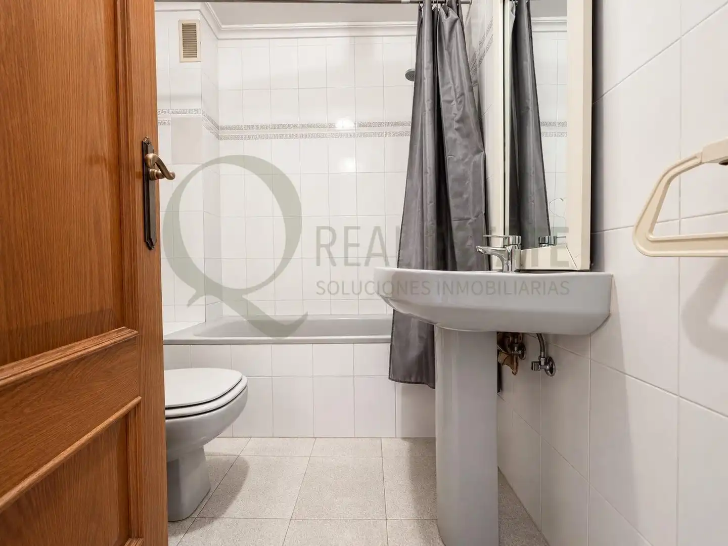 Baño de Casa adosada en venta en Alicante / Alacant con Calefacción, Jardín privado y Terraza