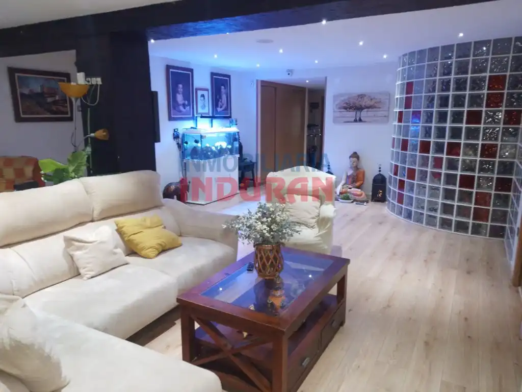 Wohnzimmer von Wohnung zum Verkauf in Navalmoral de la Mata mit Privatgarten, Terrasse und Schwimmbad