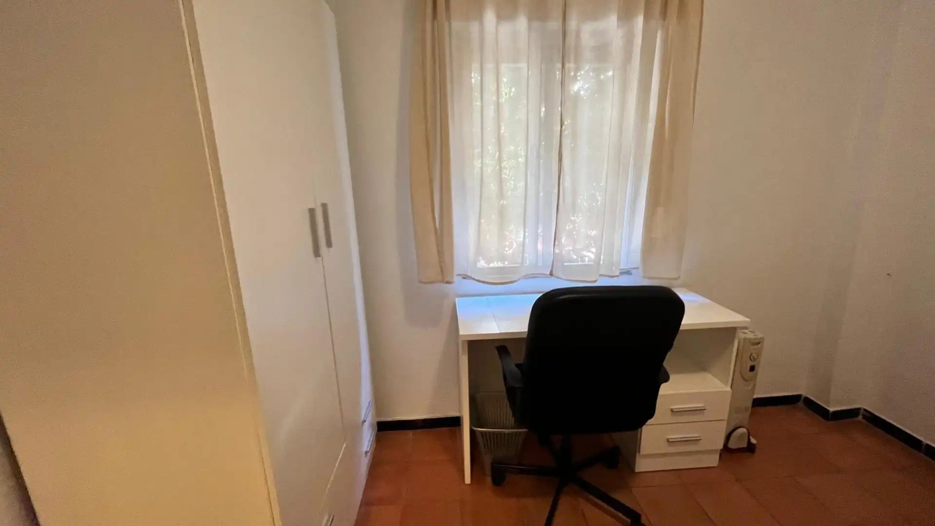 Habitación de Piso de alquiler en Sevilla con Aire acondicionado y Terraza