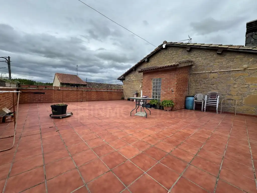 Terrassa de Casa o xalet en venda en Baños de Rioja