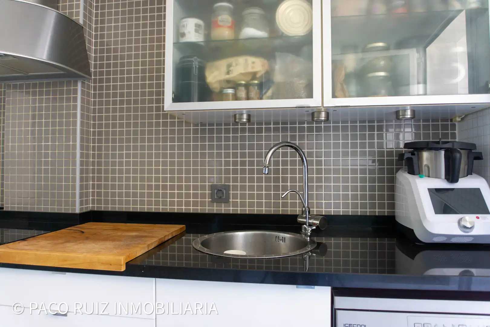 Cocina de Piso en venta en Almería con Balcón