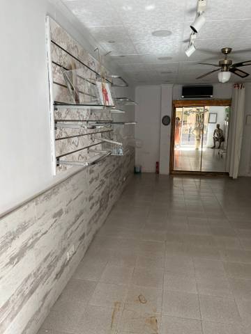 Local comercial en Alquiler en Carrer de Jaume l, 38 en Centro - Casco Antiguo
