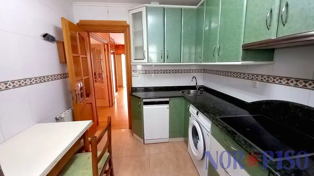 Küche von Wohnung zum Verkauf in Bilbao  mit Heizung und Balkon