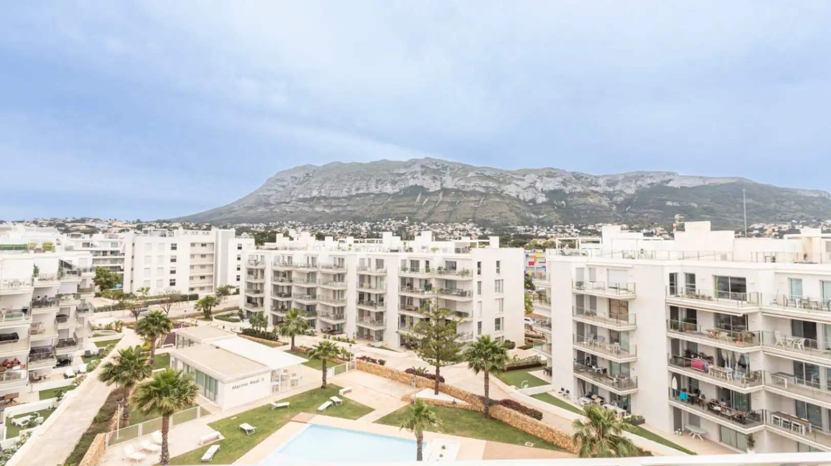 Vista exterior de Ático en venta en Dénia con Aire acondicionado, Calefacción y Jardín privado