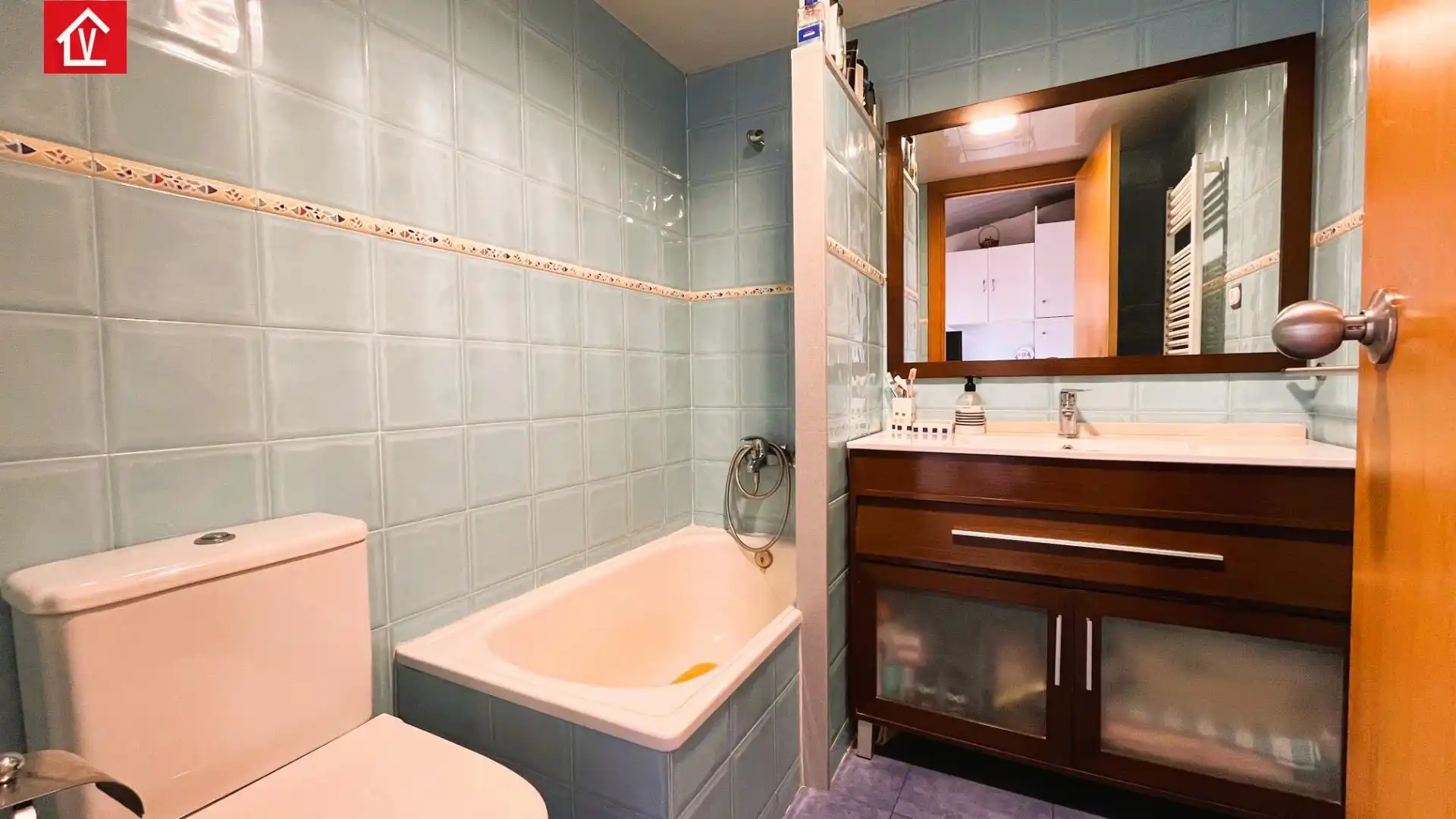 Baño de Piso en venta en Sabadell con Aire acondicionado, Calefacción y Terraza