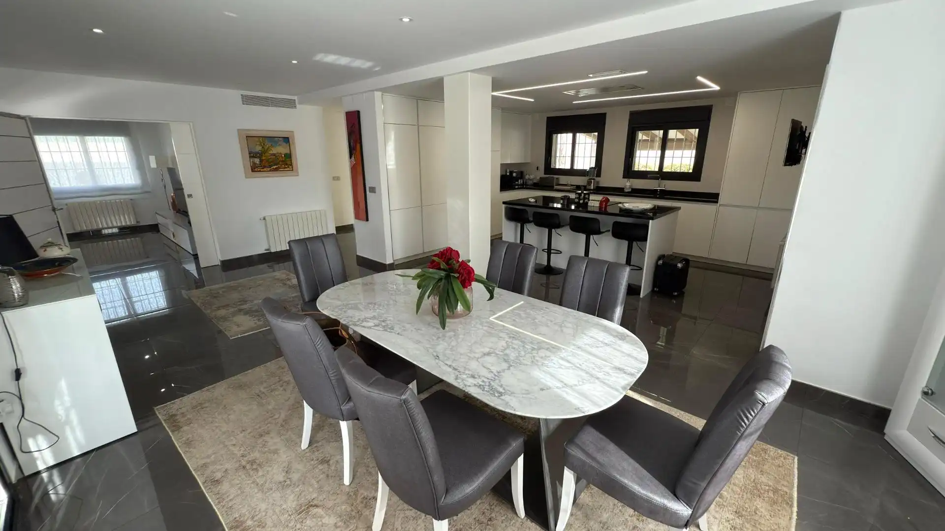 Comedor de Casa o chalet en venta en Sant Joan d'Alacant con Aire acondicionado, Calefacción y Jardín privado