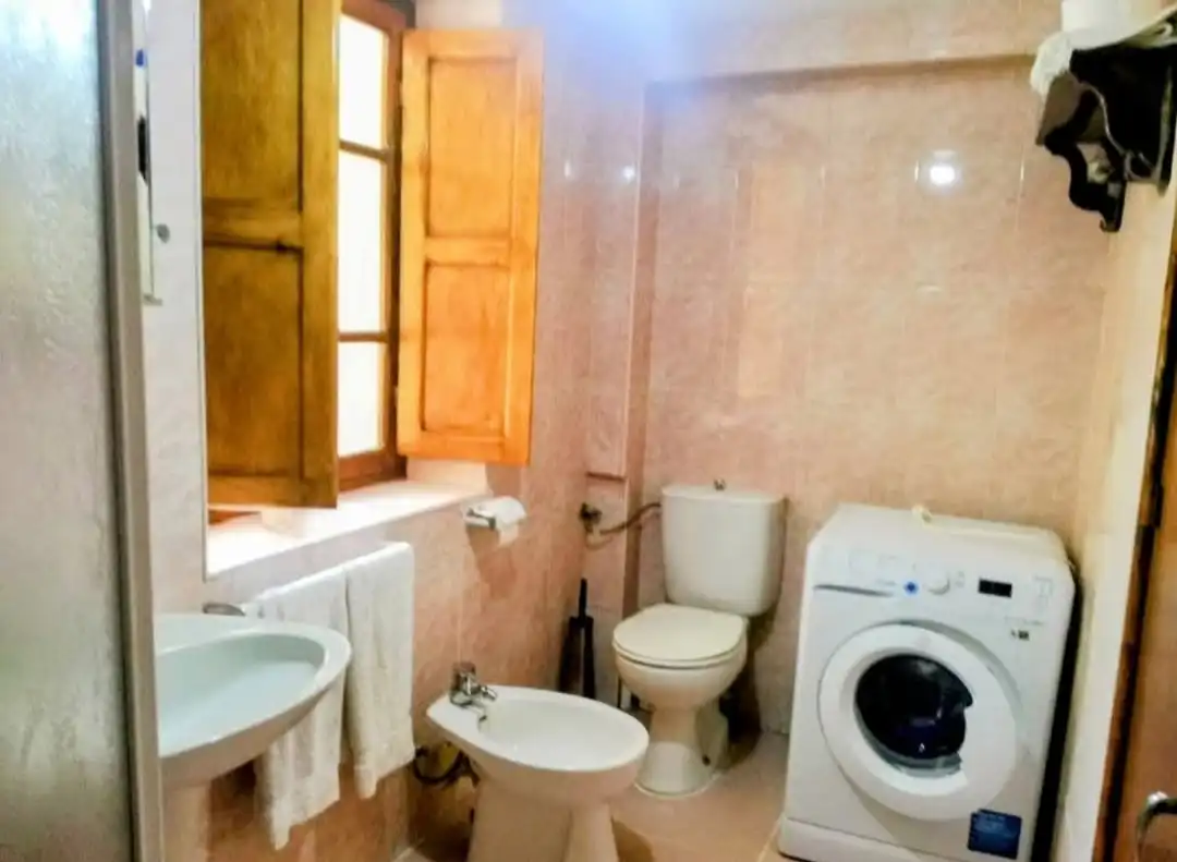 Bany de Casa o xalet en venda en Vega de Liébana amb Jardí privat, Moblat i Balcó