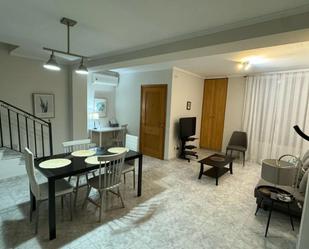 Menjador de Apartament de lloguer en  Valencia Capital amb Aire condicionat, Terrassa i Moblat