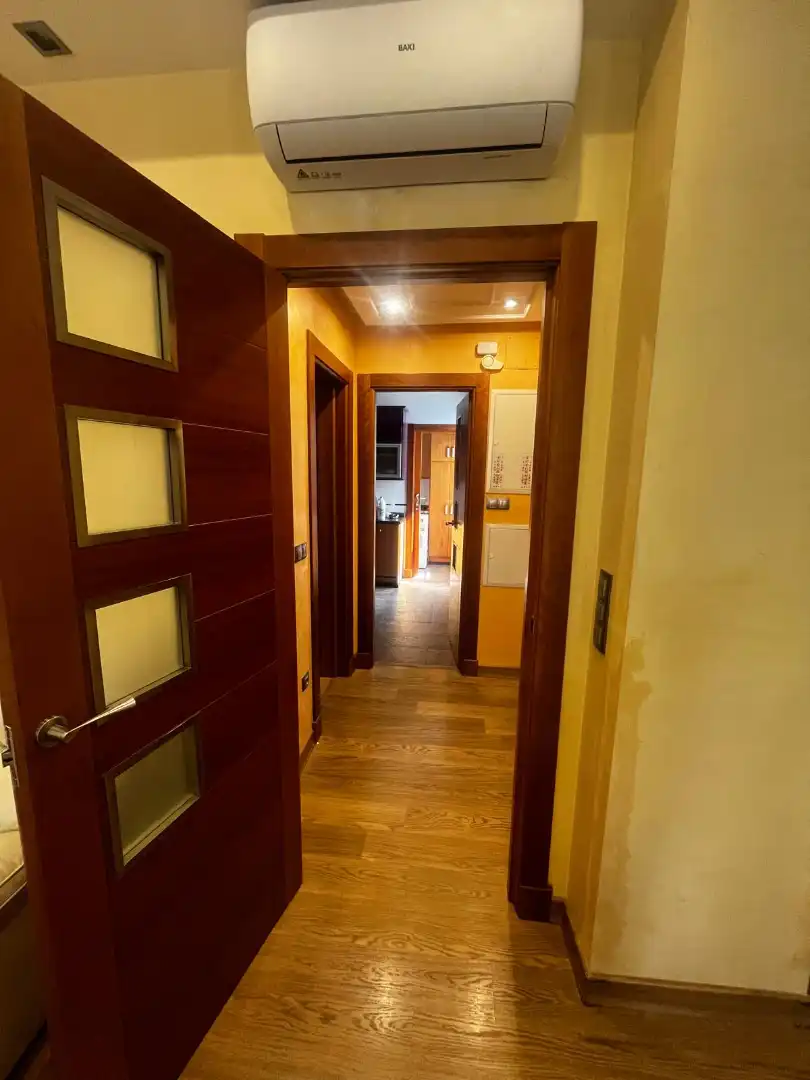 Wohnung zur Miete in Granada mit Klimaanlage, Heizung und Parkett