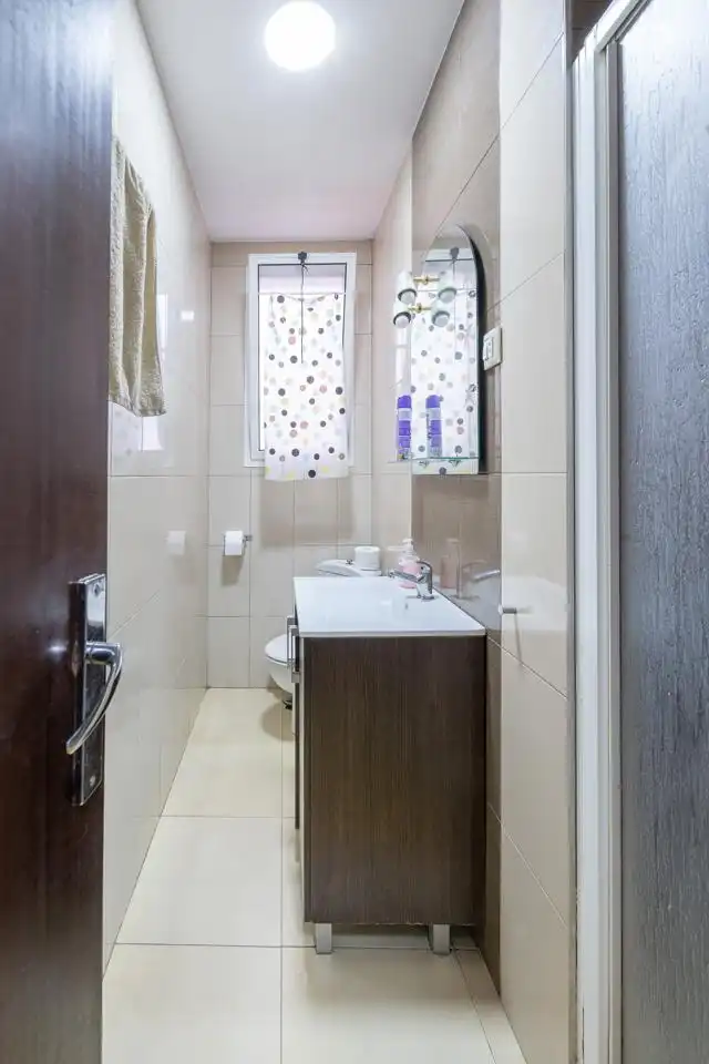 Baño de Planta baja en venta en Oviedo  con Calefacción y Amueblado