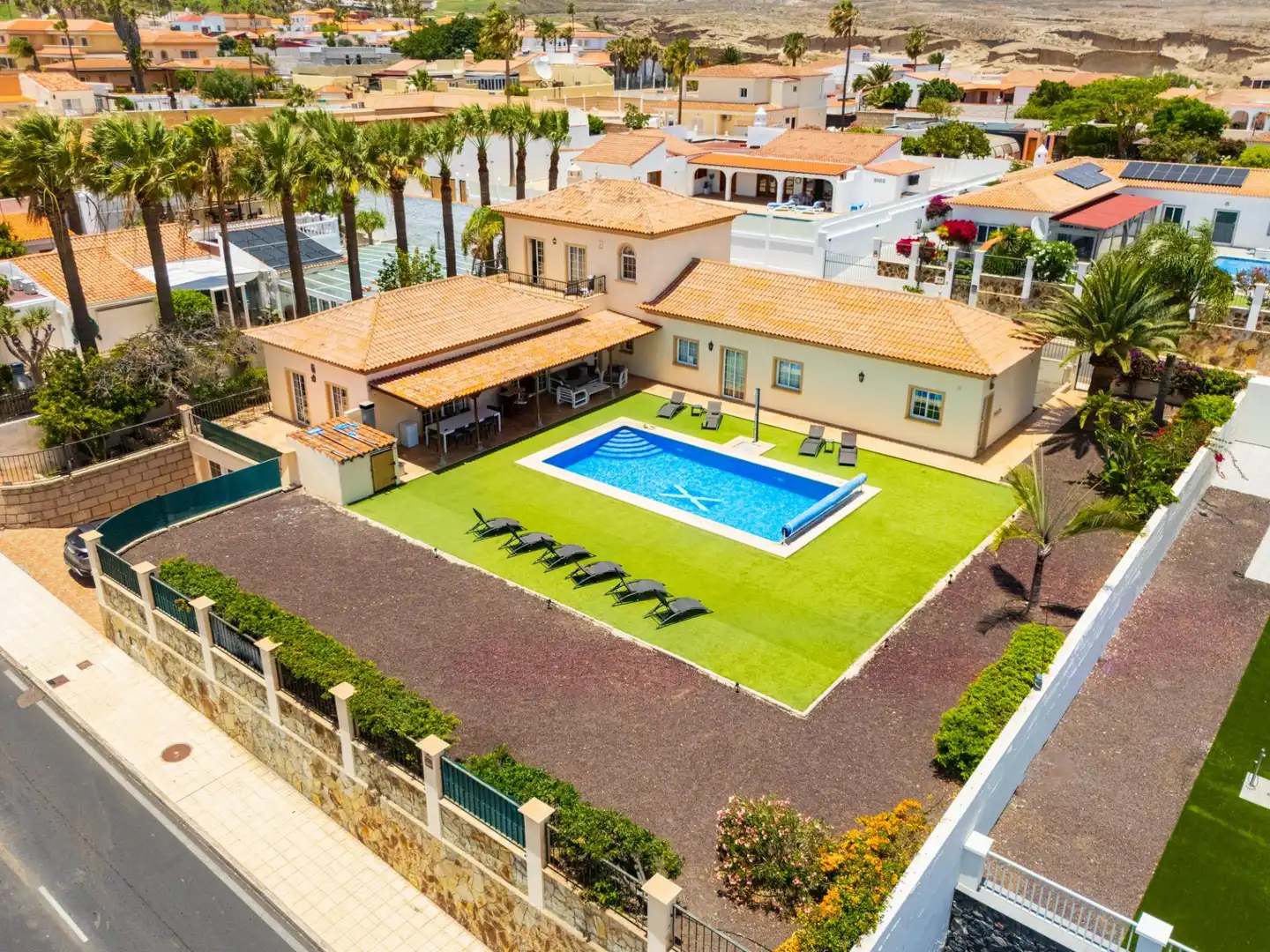 Exterior view of Houses for sale in San Miguel de Abona  with Air Conditioner, Private garden and Terrace