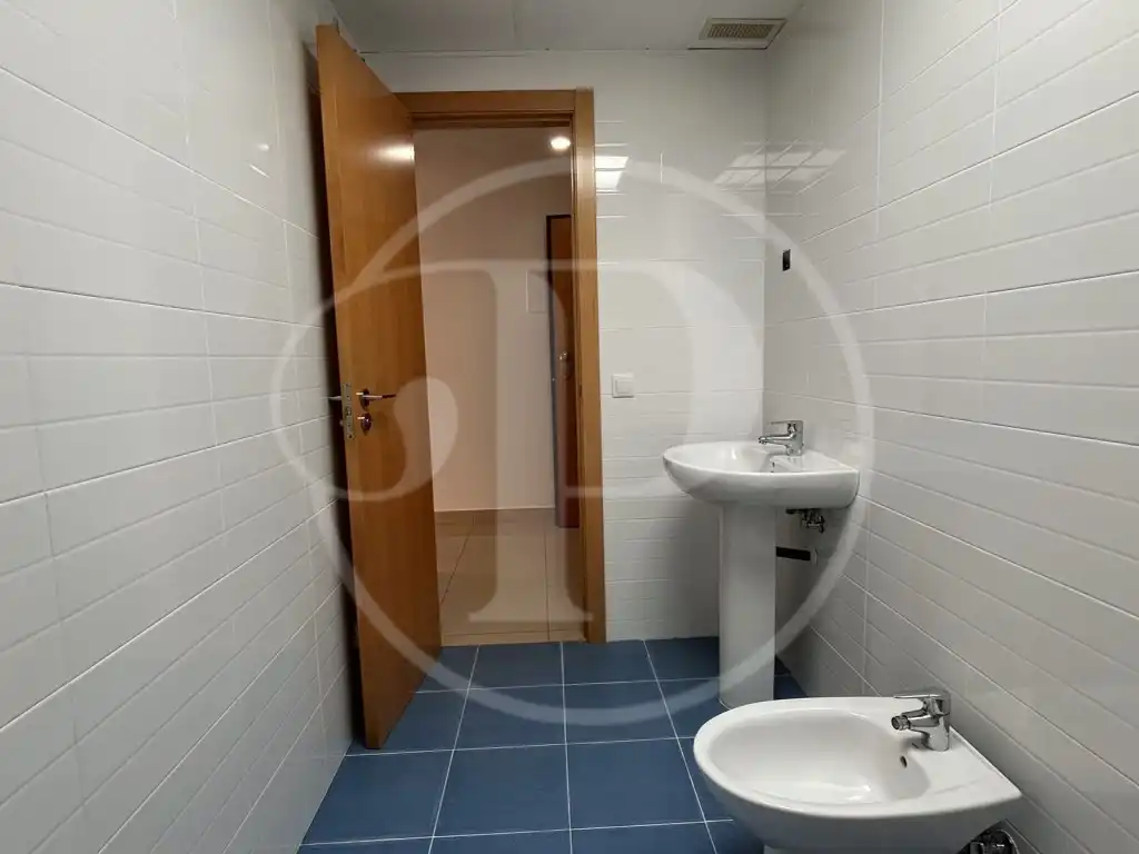Bathroom of Flat for sale in Montserrat  with Air Conditioner, Heating and Terrace