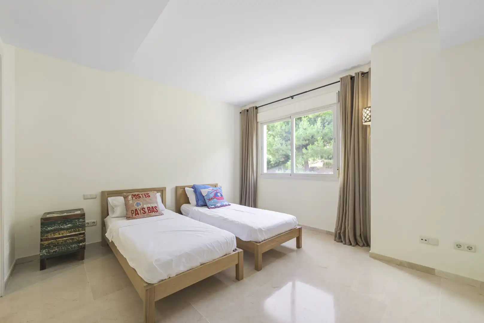 Schlafzimmer von Einfamilien-Reihenhaus zum Verkauf in Mijas mit Klimaanlage, Privatgarten und Terrasse