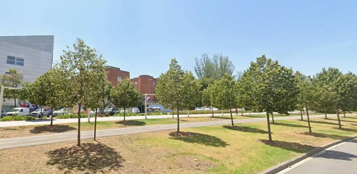 Vista exterior de Local de lloguer en Sant Cugat del Vallès amb Aire condicionat, Calefacció i Alarma