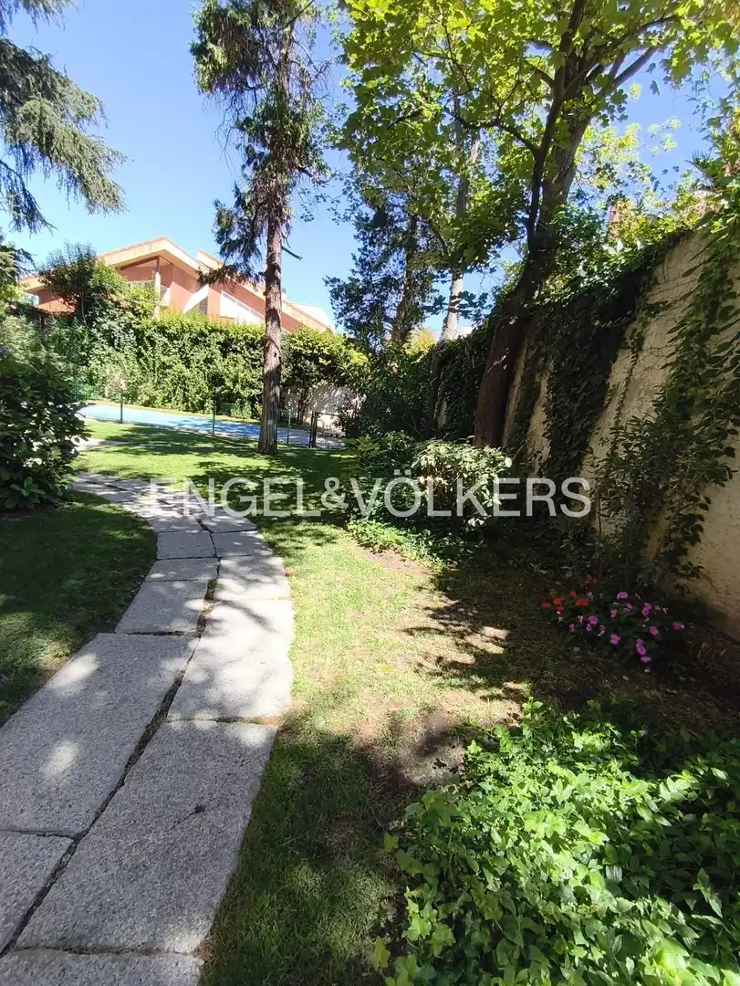 Houses for rent in Madrid  with Air Conditioner, Heating and Private garden