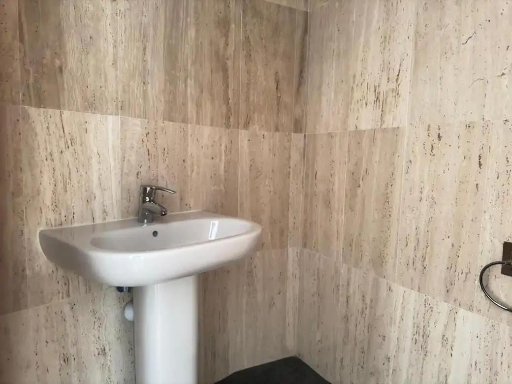 Badezimmer von Wohnung zum Verkauf in Zaragoza mit Klimaanlage, Heizung und Ofen