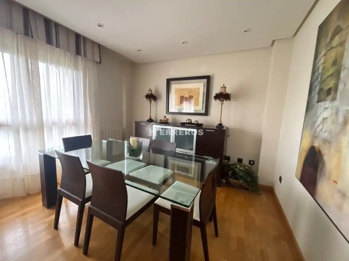 Dining room of Flat for sale in  Logroño  with Heating, Parquet flooring and Terrace